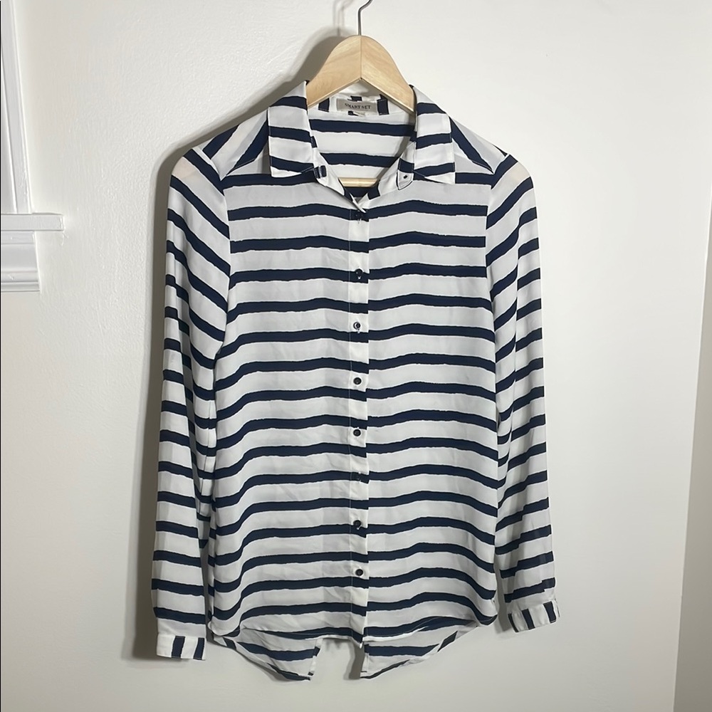 SmartSet - Blue and White Striped Button up